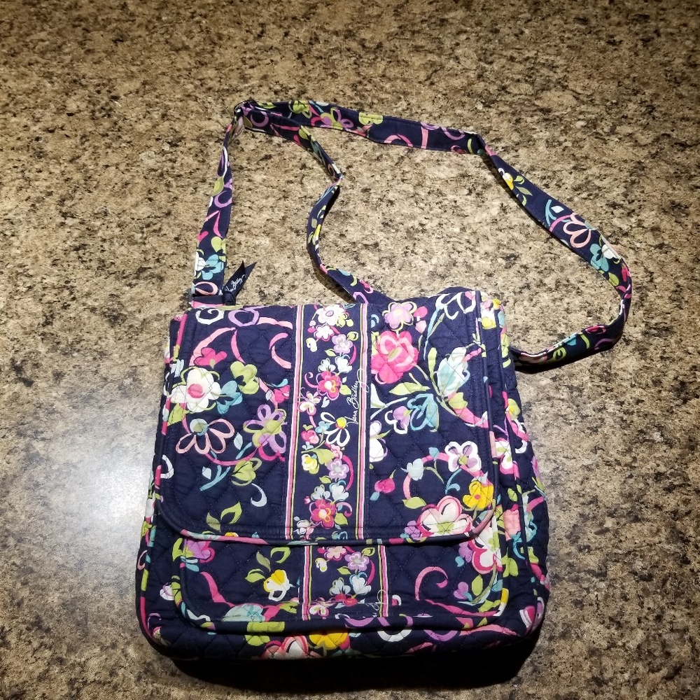💎 Vera Bradley special edition breast cancer bag